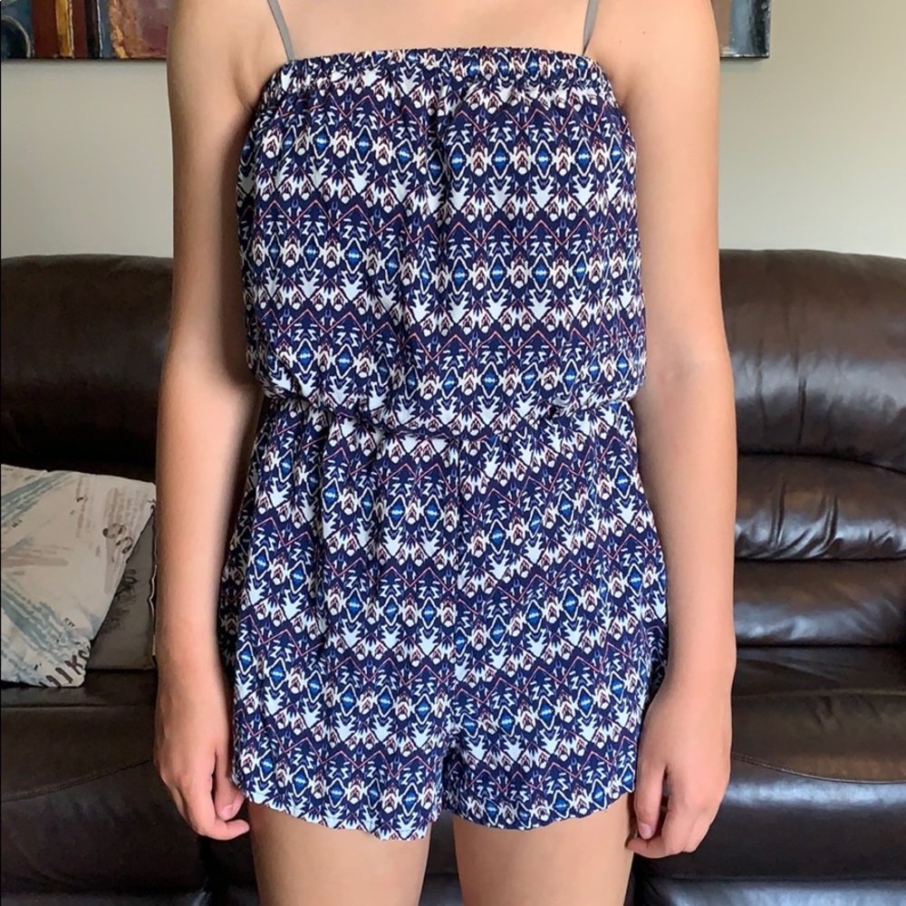 Patterned romper/ jumpsuit